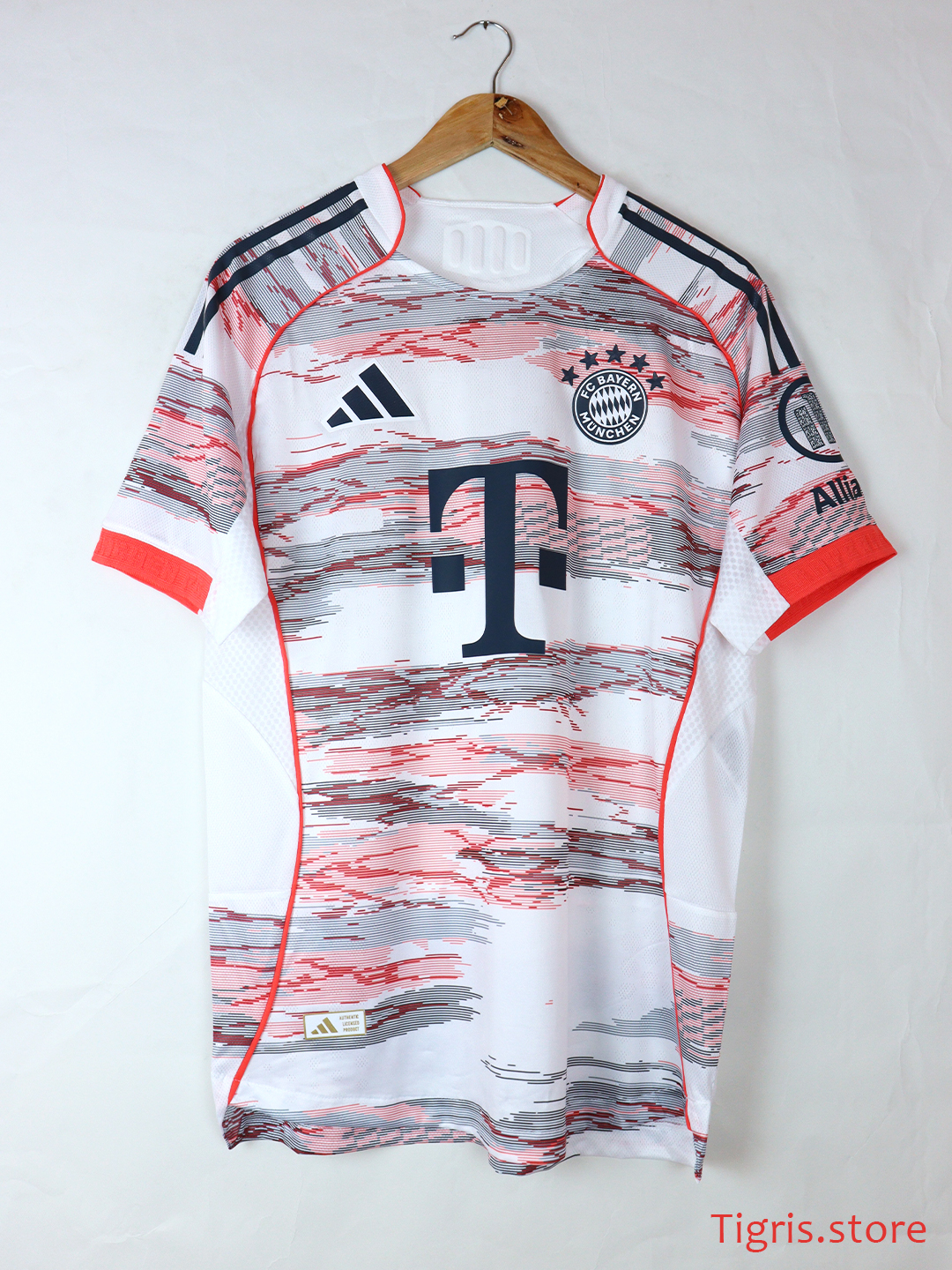 بايرن ميونخ الثاني 25/26