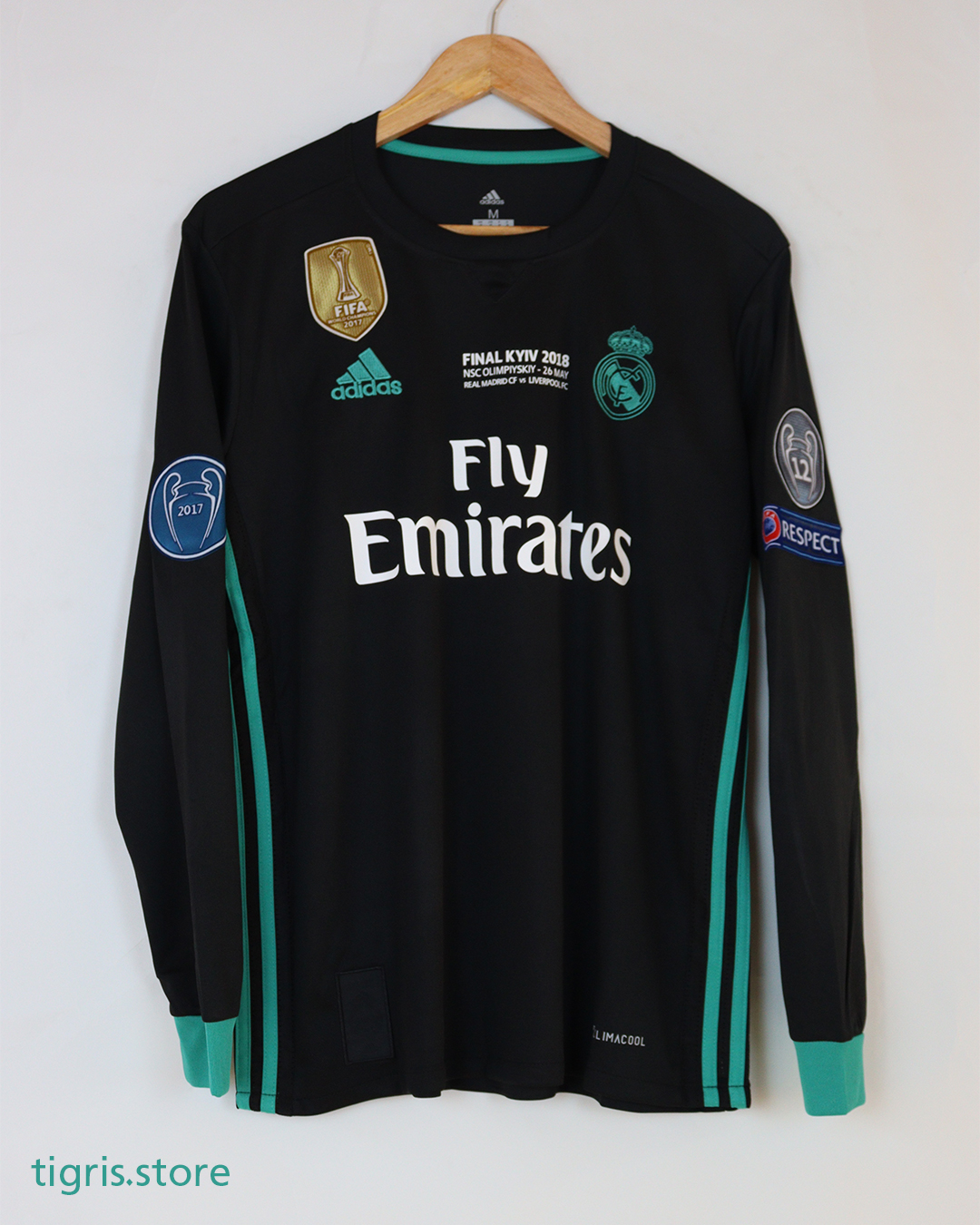 ريال مدريد الأسود 2018 (كم طويل)/ رونالدو