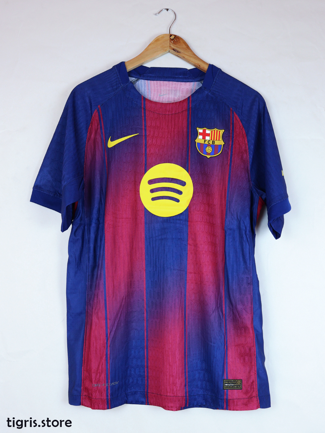 برشلونة الأساسي 25/26