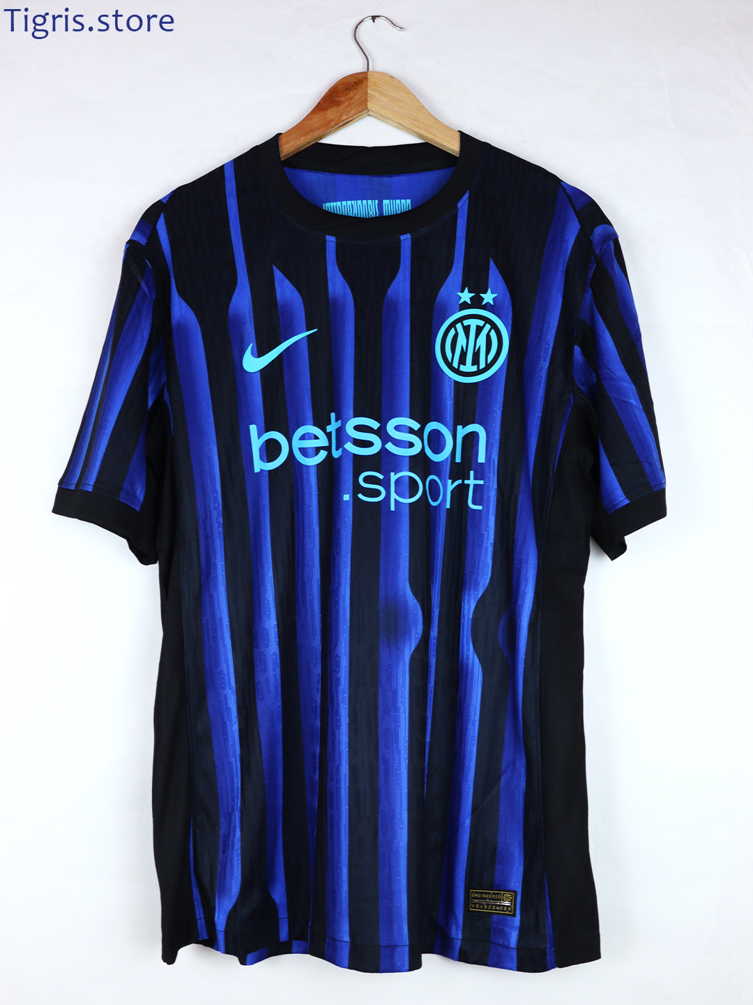 انتر ميلان الأساسي 25/26